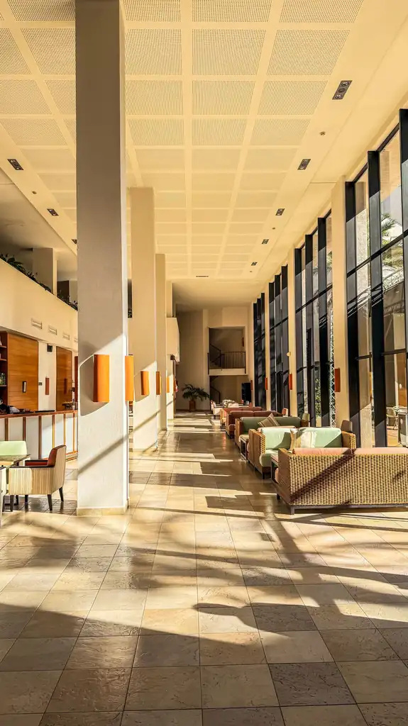 Alverian Royal Retreat elegáns lobby